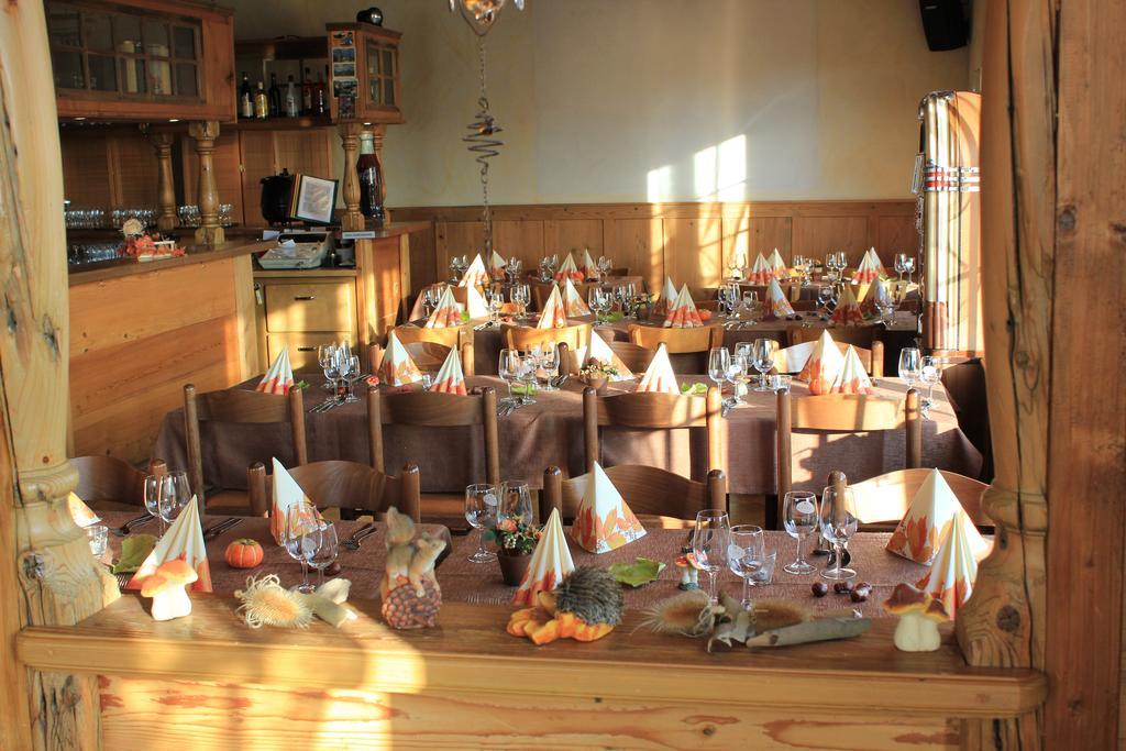 Hotel Restaurant Jura Kerzers Esterno foto
