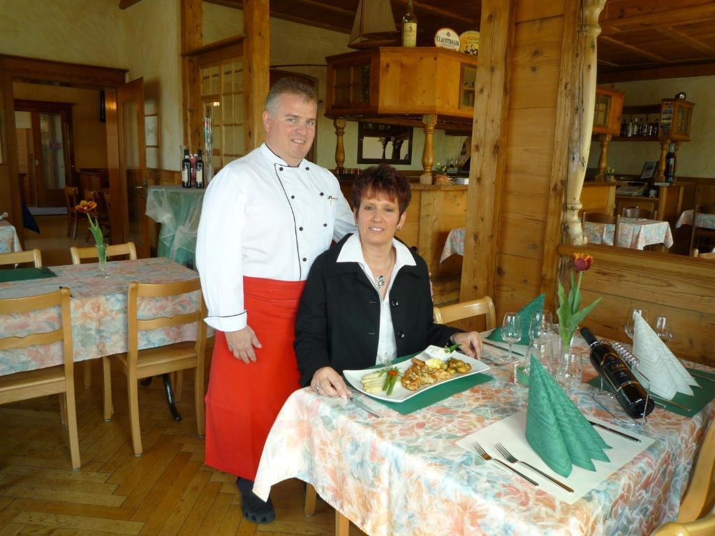 Hotel Restaurant Jura Kerzers Esterno foto